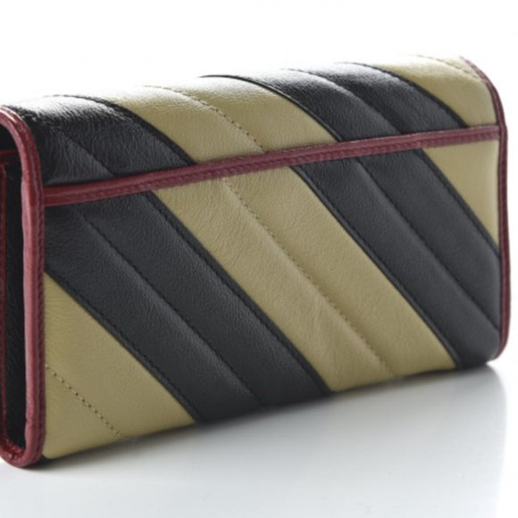 GUCCI GG Marmont Continental Wallet with Red Trim new in box - Picture 3 of 9
